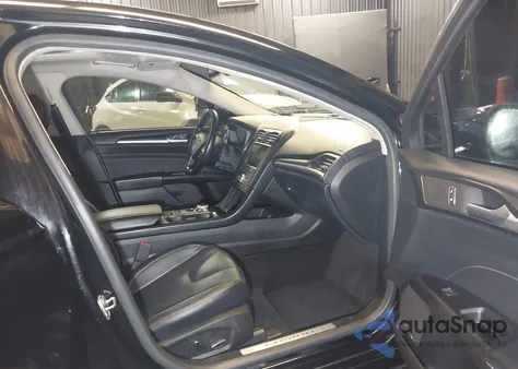 2020 Ford Fusion Titanium из США, поврежденный, VIN 3FA6P0D94LR136981